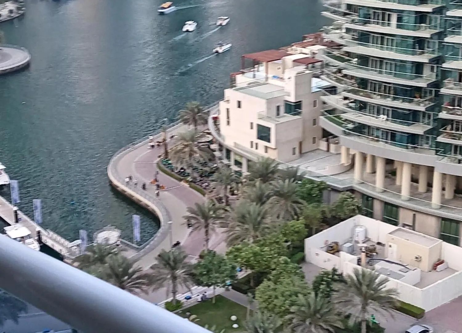 1 Bhk Luxury Apartment Merina Views Dubai 0*,